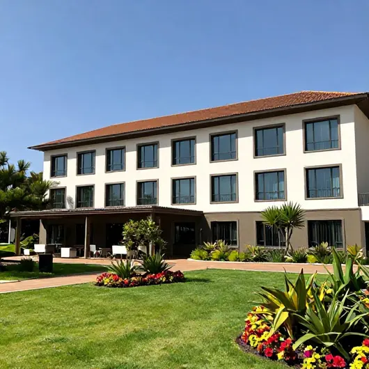 Descubra o Apart Hotel Quijote by DOT Suites