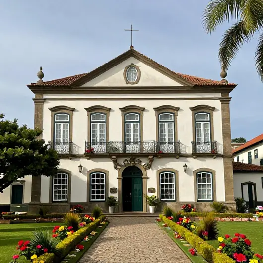 Descubra o Colonial Hotel