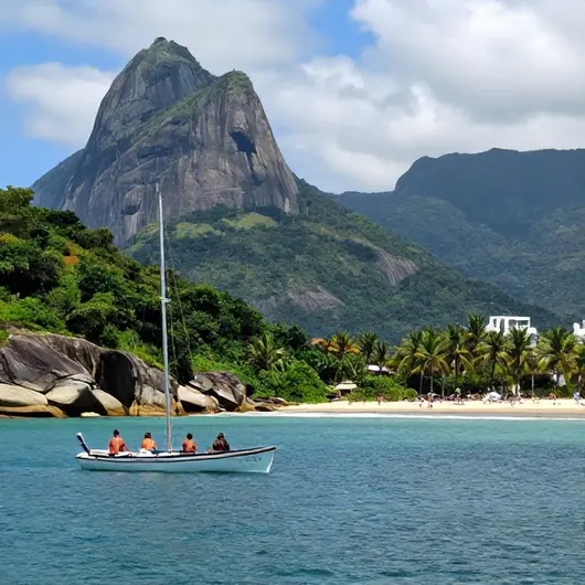 Descubra o Passeio de barco Búzios